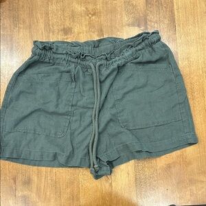 Universal Thread Dark Green Cargo Shorts